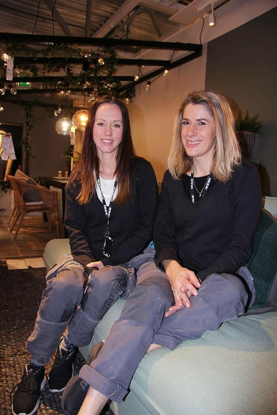Koll på trenderna. Ikeas inredare Pernilla Jansson och Anna Malmgren berättar om vinterns olika inredningsnyheter. Foto: Helena Andersson×1 / 10Visa bildtextBild 1 av 10