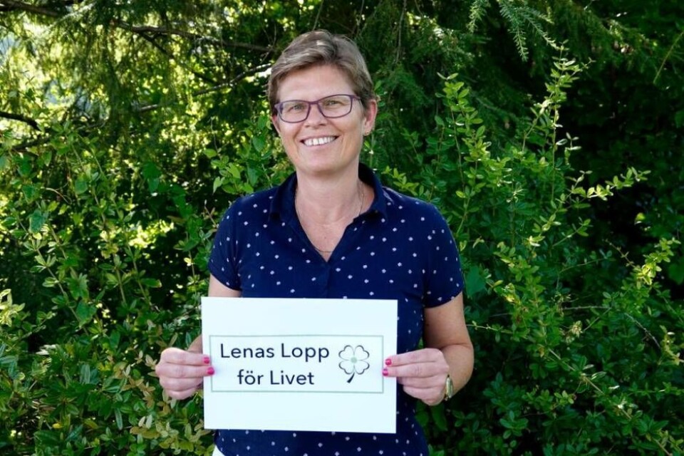 Anordnar sitt eget lopp. Lena Wäppling drabbades av äggstockscancer. Nu brinner hon för att hjälpa andra och 'Lenas lopp för livet' ska samla in pengar till forskningen om äggstockscancer. Foto: Privat Anordnar sitt eget lopp. Lena Wäppling drabbades av äggstockscancer. Nu brinner hon för att hjälpa andra och 'Lenas lopp för livet' ska samla in pengar till forskningen om äggstockscancer. Foto: Privat
