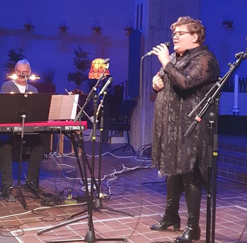 Sofia Svensson och Micke Winterquist bidrog också till den musikaliska underhållningen. Foto: Svenska kyrkan Västerås