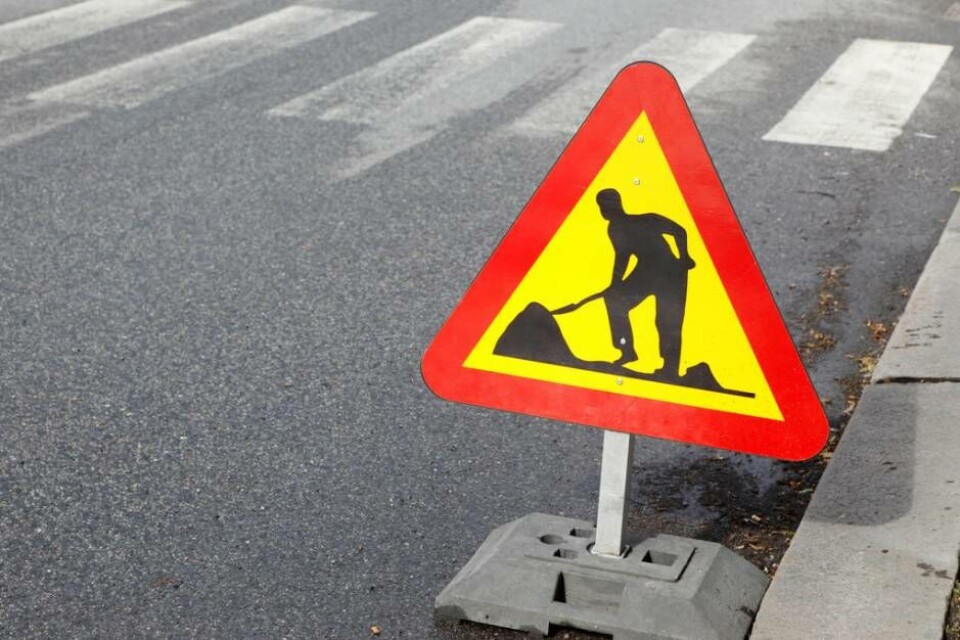 Väg stängs av i Surahammar