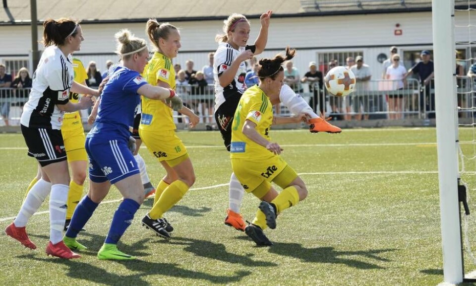 Tuff säsong. BK30 i en match mot Ljusdal under den tunga Elitettan-säsongen 2018. Foto: STEFAN LINDGREN