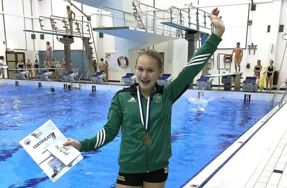 Segerglädje. VSS simhopparlöfte Emma Johansson fick jubla två gånger om under stortävlingen DIv Foto: VSS×1 / 2Visa bildtextBild 1 av 2