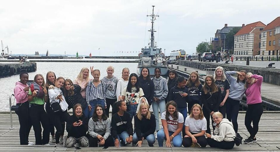 Alla GIF-tjejer samlade under äventyret i Helsingborg som handlade om mer än bara fotboll. Foto: Privat