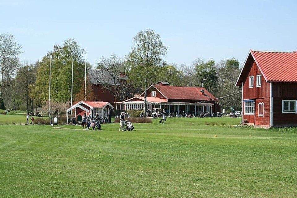 Tävling för elitjuniorer på natursköna Fullerö GK på lördag. Foto: Fullerö GK