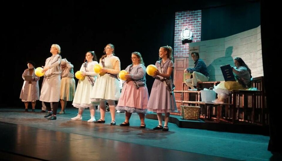 Flickorna hade en klass i gymnastik. Foto: Josefine Wijkström