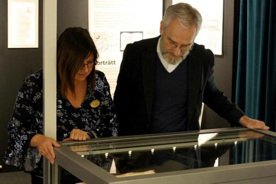 Stiftsbibliotekarie Pia Letalik och John Rothlind, kultursamordnare på Svenska kyrkan.