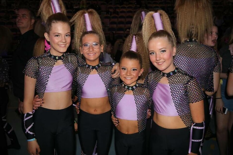 Nyblivna svenska mästare: Enna Fredin, Wilma Forsman, Clara Persson och Tova Stolt från som dansar i laget Kaesu från Västerås Danscenter Foto: Jonas Edberg