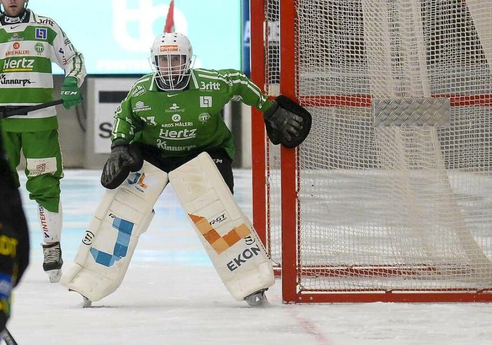 Henrik Kjellsson storspelade i VSK-kassen. Men det räckte inte mot ett AIK som vann med 4–2 och gick vidare till semifinal. Foto: Stefan Lindgren/Arkiv