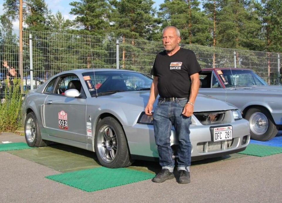 Stefan Johansson vid sin kärra. Foto: LCR.nu