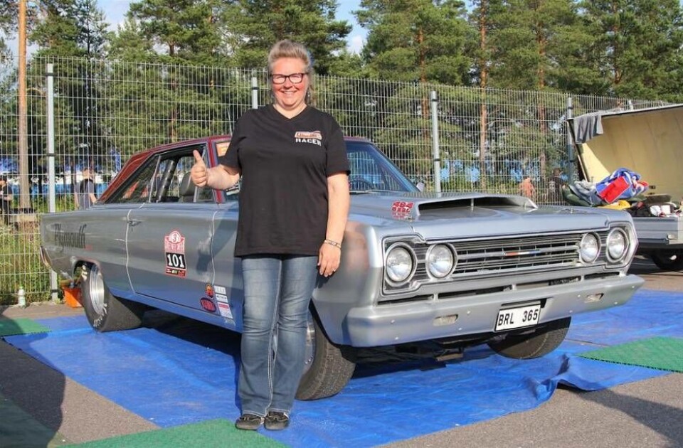 Gerd Eklund vid sin Plymouth Satellite. Foto: LCR.nu