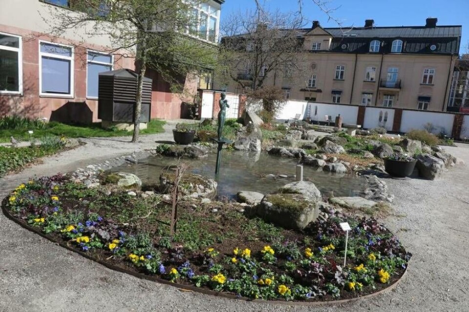 En kopia har gjorts av Zorns Morgonbad efter att originalet blev stulet. Foto: Antti Korhonen