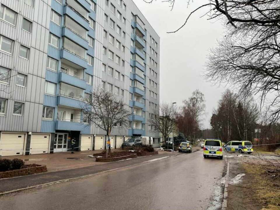 En kraftig explosion inträffade i ett flerfamiljshus på Sevallagatan i Västerås. Foto: Jonas Edberg