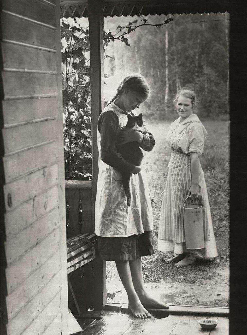 100 år sedan den klassiska fotoateljén öppnade – hyllas med utställning