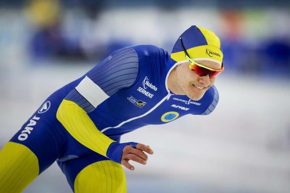 Dubbla världsmästaren och världsrekordinnehavaren Nils van der Poel ger sig snart in i OS-leken. Foto: Internationella skridskoförbundet, ISU