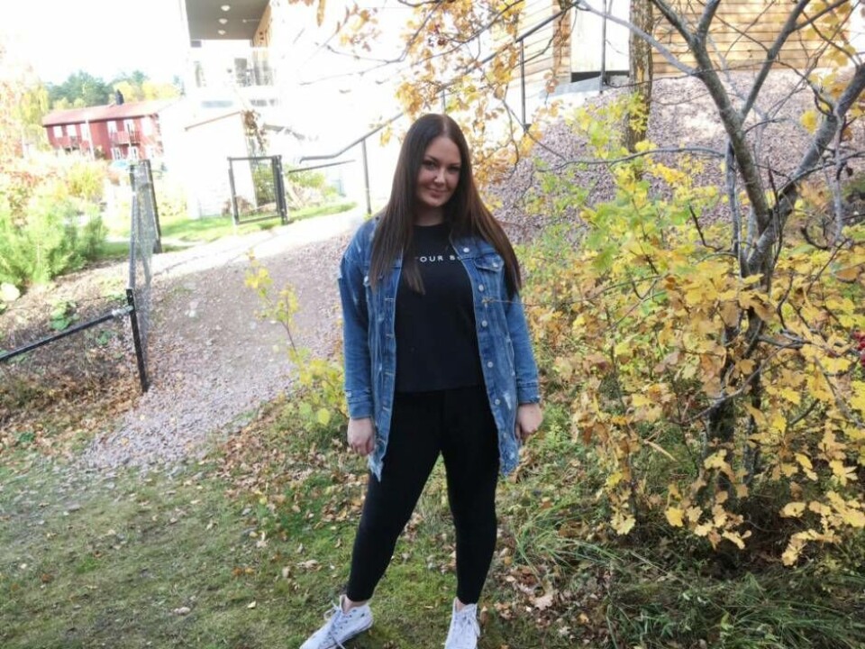Olivia Åhs hemma i Västerås under måndagen. Hon ser tillbaka på Idoltiden – och framåt med tillförsikt. ”Idol är bara början”, säger hon. Foto: Privat×1 / 2Visa bildtextBild 1 av 2