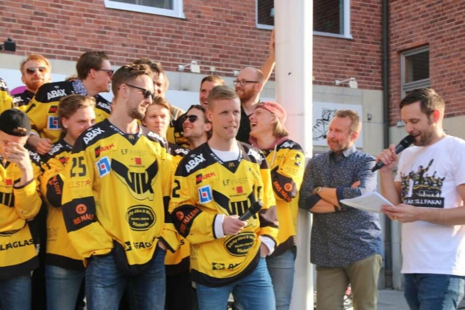 Lagkapten Fredrik Johansson var den stora hjälten. Foto: Jonas Edberg