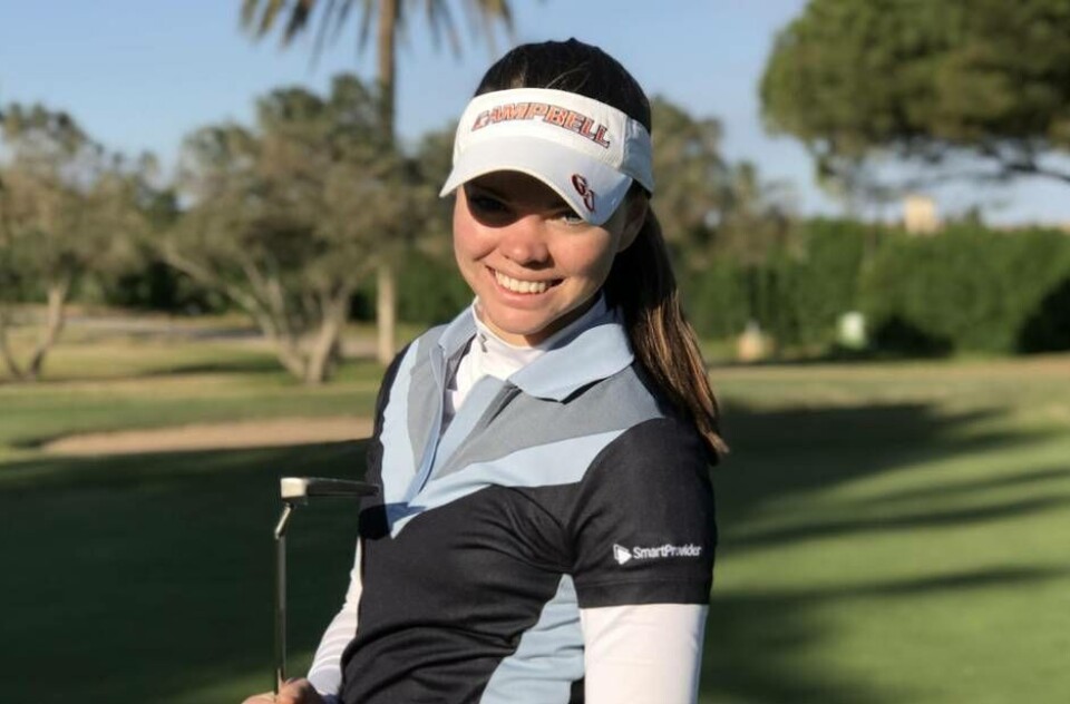 Annelie Sjöholm har en spännande säsong framför sig – med spel på en högre tour än 2019. Dessutom ska hon försöka försvara sin titel i Anna Nordqvist Västerås Open. ”Absolut, det är ett av mina mål i år”, säger den 24-åriga Västeråsgolfaren, här på en bild från det lyckade Europatourkvalet i Spanien i januari i år. Foto: Privat