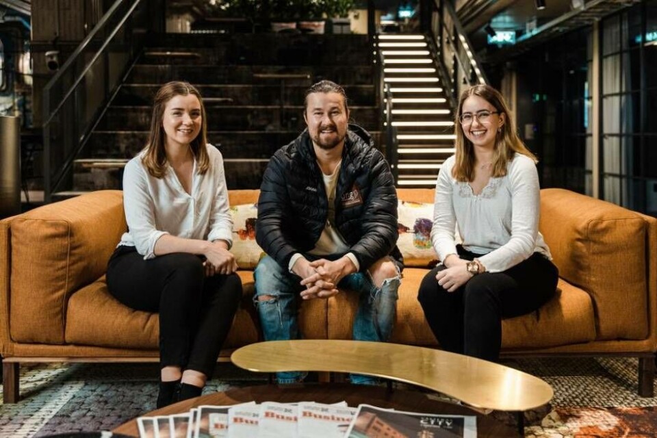 Mathilda Jonasson, Johan Eliases och Cassandra Arntsen från Ung Företagsamhet i Västmanland. Foto: UF Västmanland