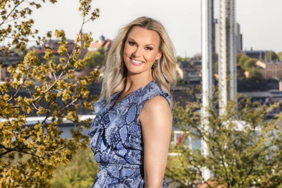 Nu drar populära Allsång på Skansen igång igen, med Sanna Nielsen som programledare. I oktober står hon på scenen i Västerås. Foto: Janne Danielsson /SVT