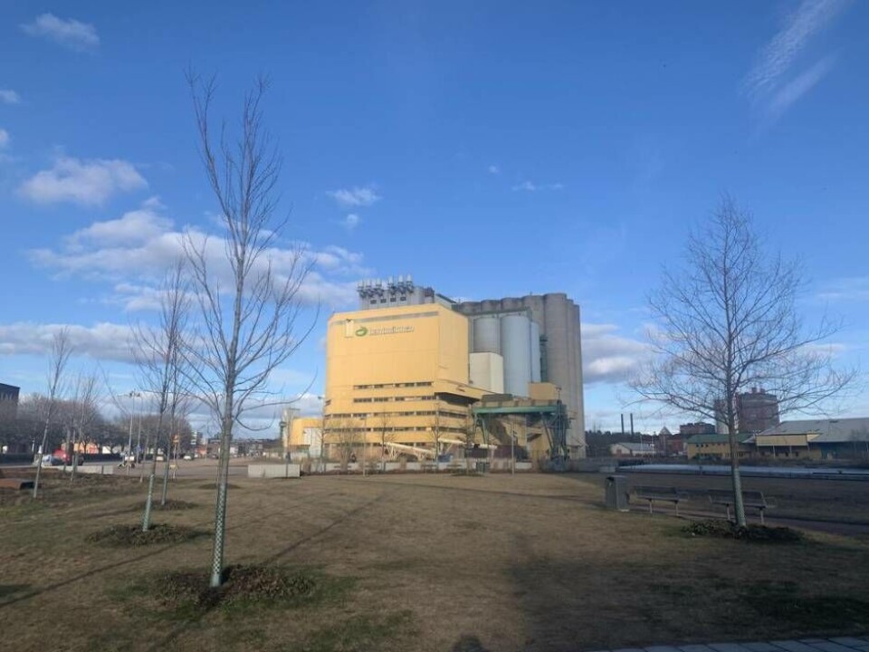 Västerås stad vill att Lantmännens silo i Västerås flyttas. Foto: Jonas Edberg