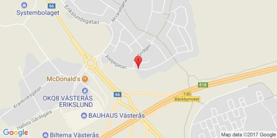 ×1 / 2Visa bildtextBild 1 av 2