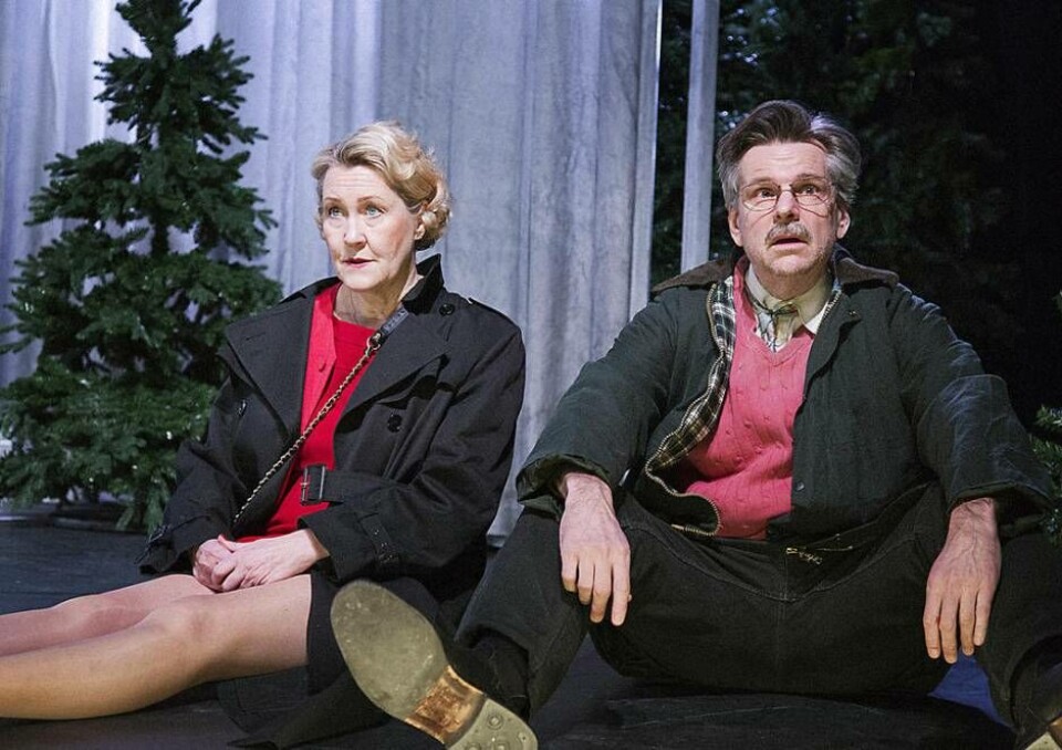 Naturen och människan. Per Burell och Ulrika Nilsson i föreställningen Slutet enligt Rut. Foto: Märta Thisner