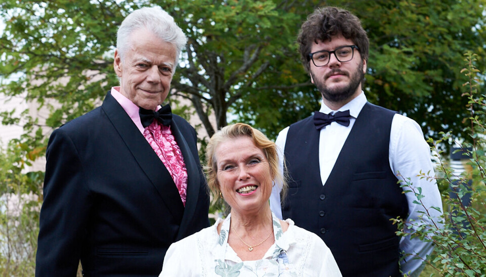 Tord Wallström, Britta Blavier och Ludvig Nilsson i ”Så gör alla på Vita Hästen” på 4:e teatern i morgon.