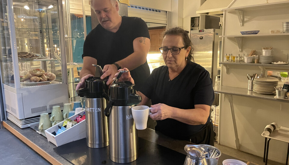 På fredag serveras de sista kopparna kaffe i Växhuset.