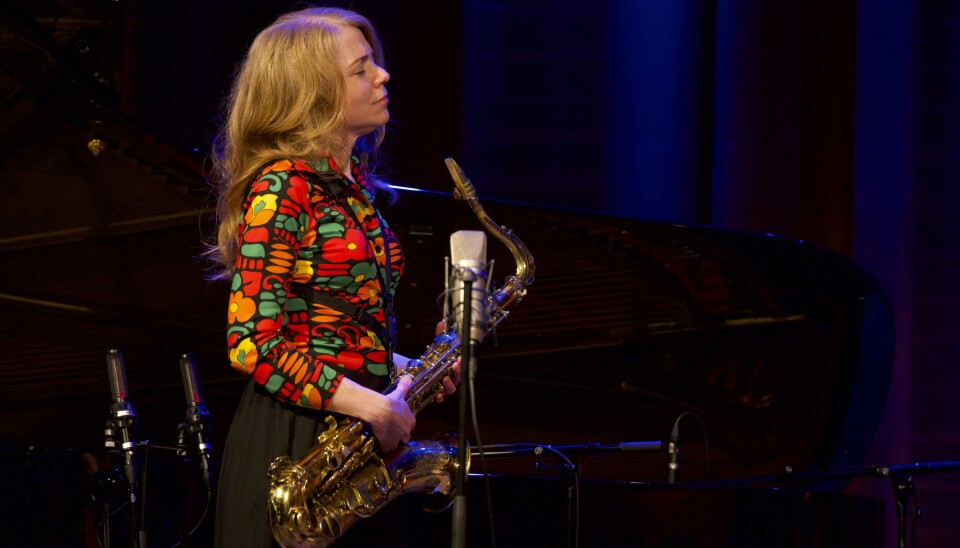 Saxofonisten Ida Karlsson Wretling släpper med sin kvartett IdKa Jazz bandets andra album. Releasekonserten hålls på Harakers bygdegård 14 januari. Saxofonisten Ida Karlsson Wretling släpper med sin kvartett IdKa Jazz bandets andra album. Releasekonserten hålls på Harakers bygdegård 14 januari.