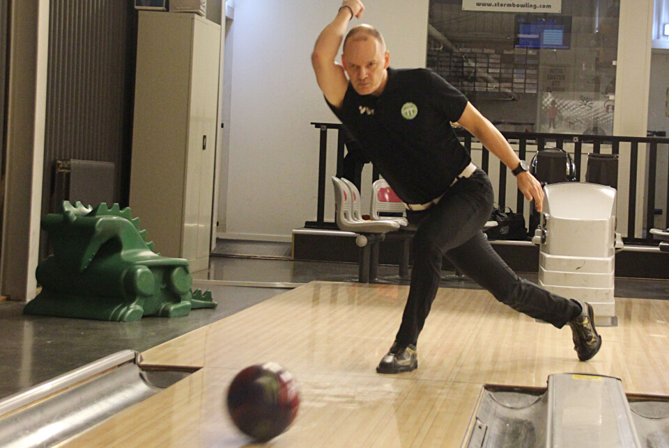 Blågul som 53-åring. Joakim ”Jocke” Stål satsade allt på bowlingen – nu har han tagits ut i den svenska truppen till senior-EM i Danmark.
