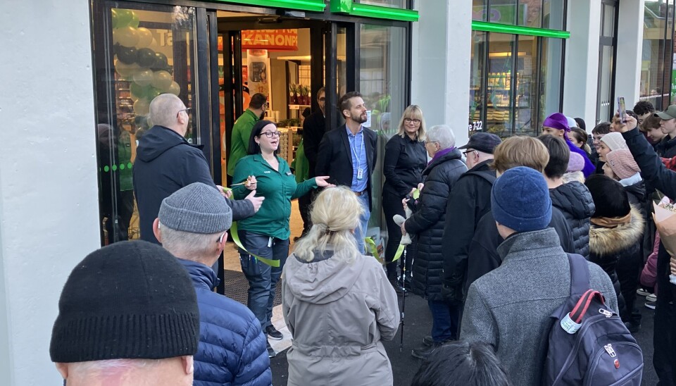 Invigning. Butikschefen Jessica Bergström hälsade kunderna välkomna till den nya Coop-butiken på Oxbacken.