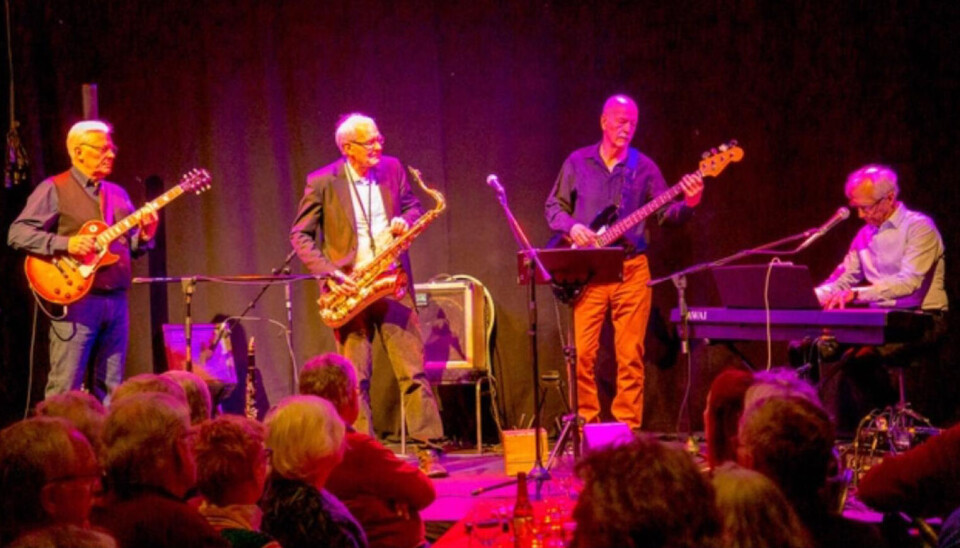 ”Vill föra arvet vidare”. Lunchmusiken återuppstår på Intiman – här en bild från ett annat sammanhang på samma scen där det populära evenemanget nu tar plats med start på onsdag. ”Vill föra arvet vidare”. Lunchmusiken återuppstår på Intiman – här en bild från ett annat sammanhang på samma scen där det populära evenemanget nu tar plats med start på onsdag.