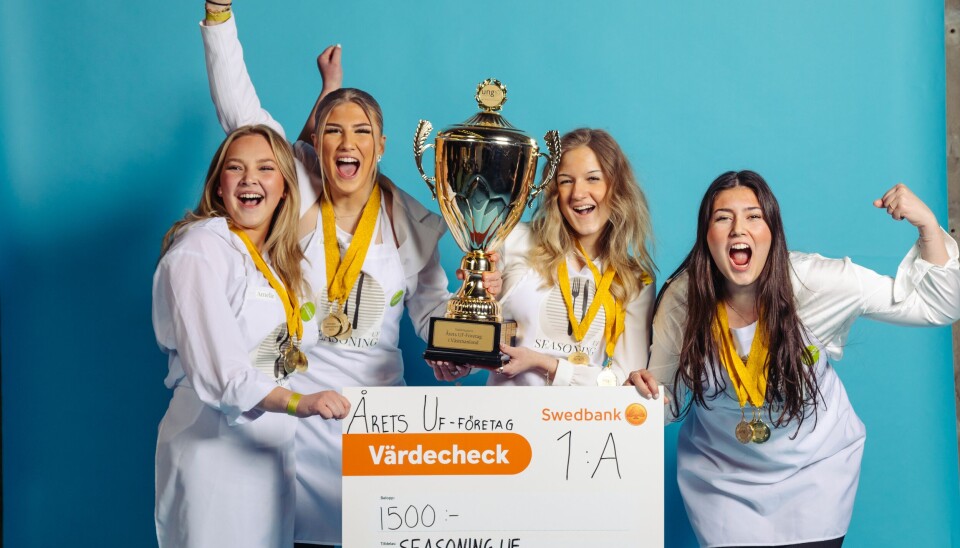 Seasoning UF från Grillska Gymnasiet i Västerås fick priset som Årets UF-företag. Seasoning UF från Grillska Gymnasiet i Västerås fick priset som Årets UF-företag.