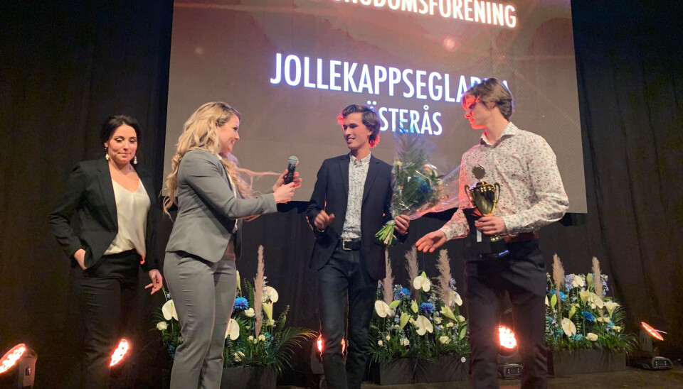 Årets förening. Priset som Årets ungdomsförening vid den senaste galan gick till Jollekappseglarna Västerås för att föreningen ”tagit ett stort samhällsansvar och jobbat mycket utifrån idrottens värdegrunder”.