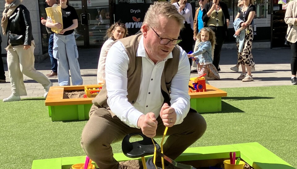 Staffan Jansson invigde sommartorget.