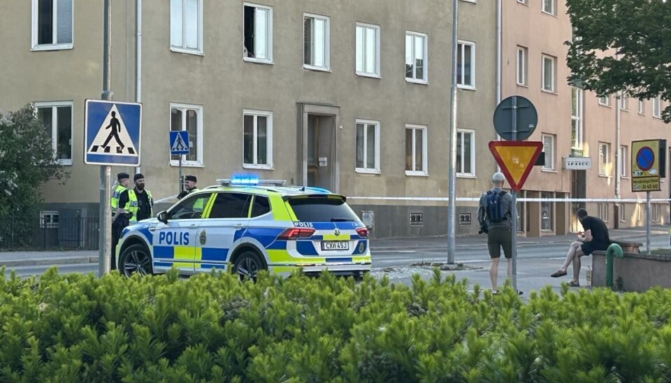 Polisen har spärrat av en del av Vasagatan.