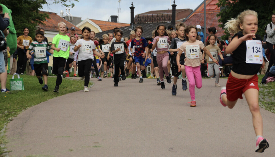 17 juni – Stadsloppet. Den stora löparfesten för hela familjen lockade 800 deltagare i fjolårets comebackupplaga – bland annat många barn som i år har tre sträckor att välja på.