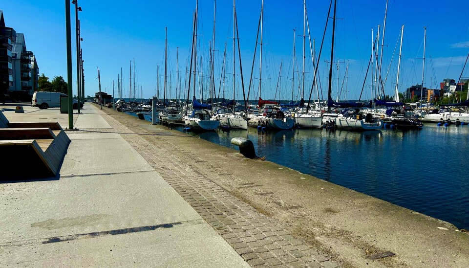 Solig invigning av sjönära promenadstråk i Västerås