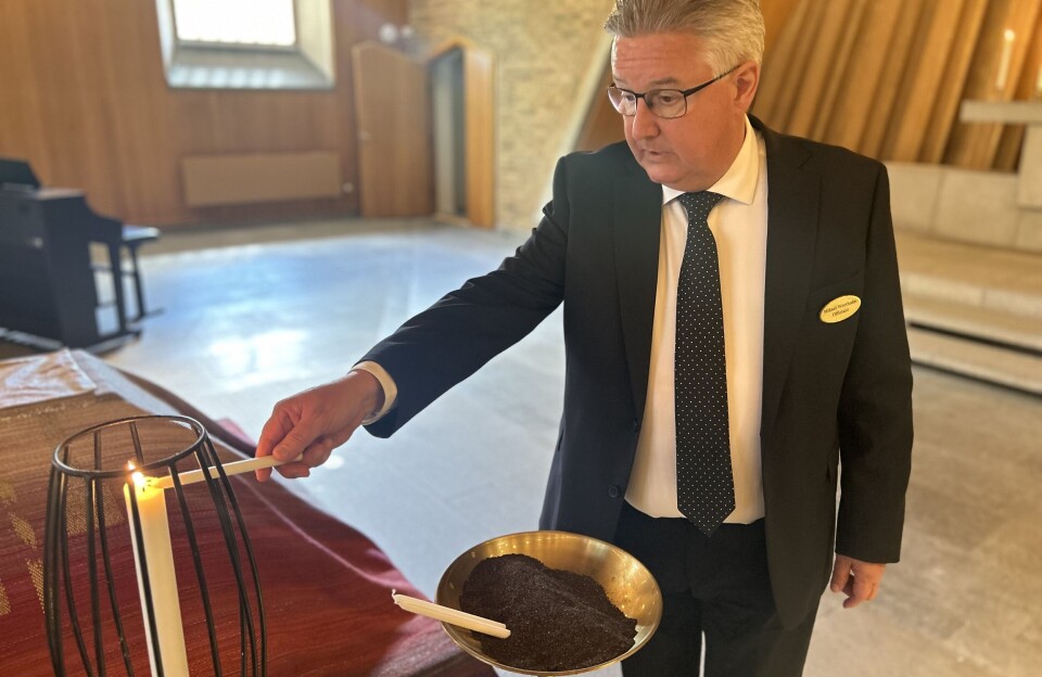 Den sjungande ICA-handlaren som blev borgerlig begravningsförrättare