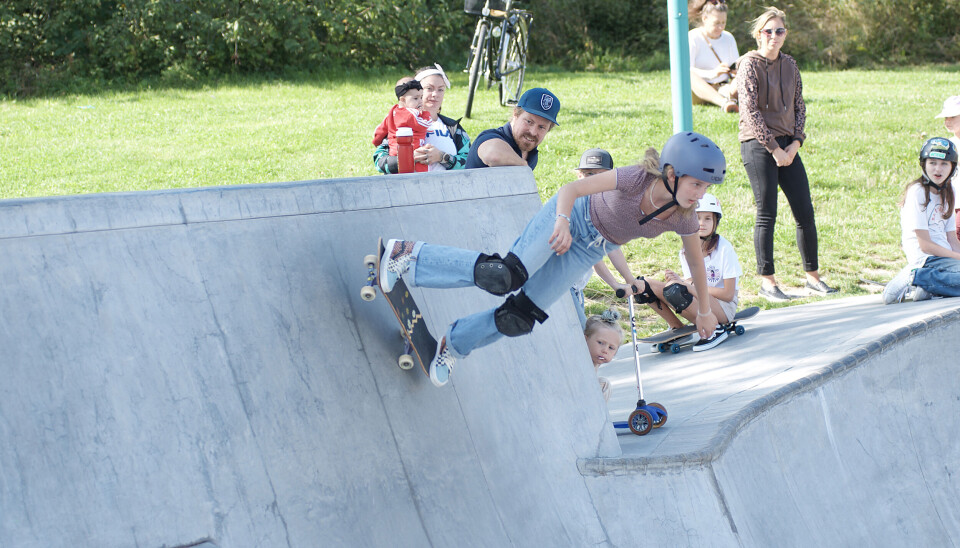 Girls Skate Jam har i år utvecklats till att omfatta även killar, som tar vid i Löga skatepark efter tjejerna.