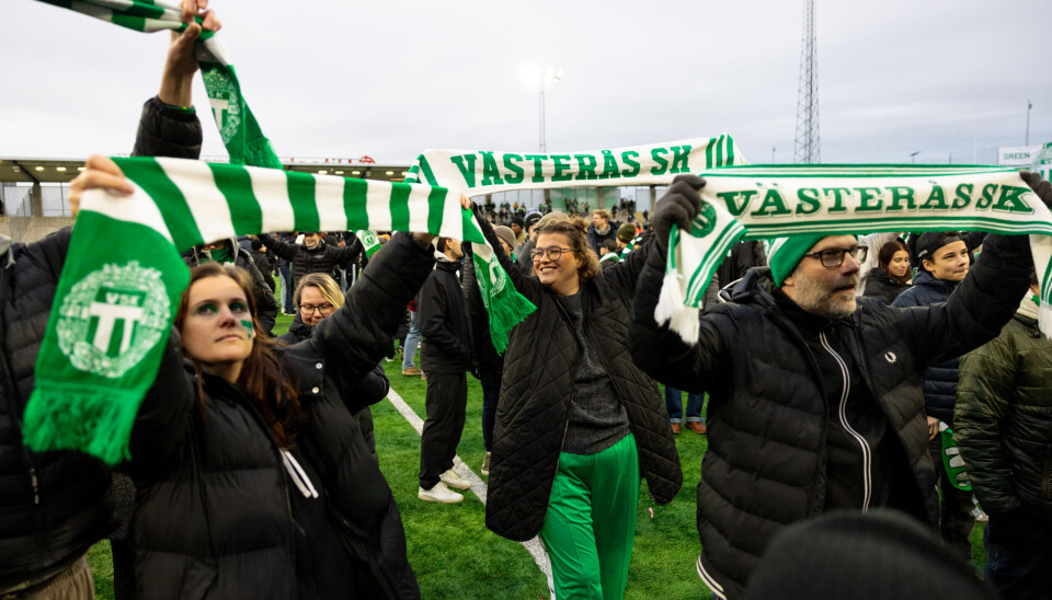 Grönvitt hav på Hitachi igår när VSK blev klart för Allsvenskan.