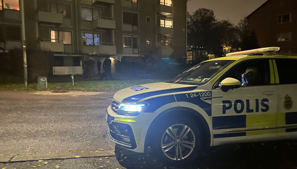 Stor polisinsats på Blåsbo – död person upphittad
