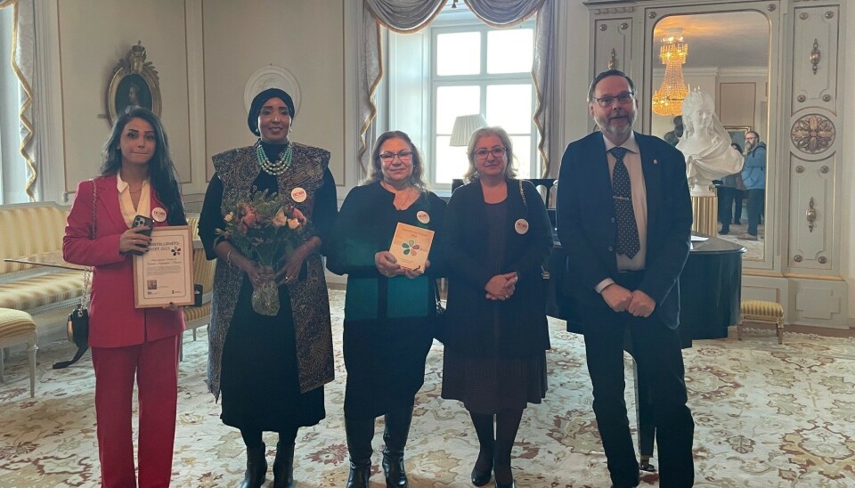 Randa Raad, Hanah Sgeik Ali, Galawish Mosatafapour, Mariam Afrasiabpour och landshövding Johan Sterte