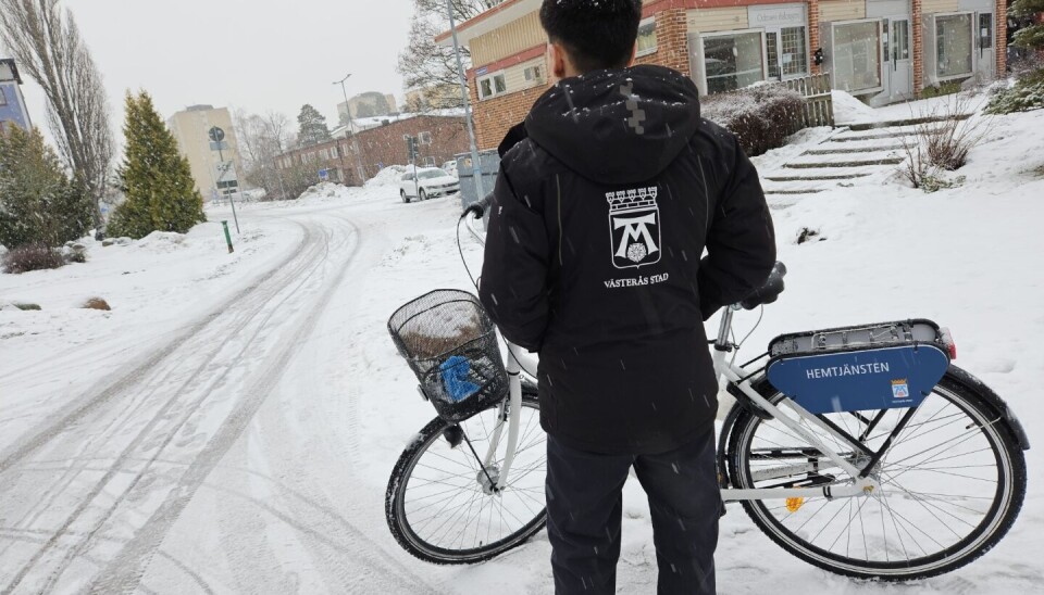 Utmanade väglag. Kommunens hemtjänstpersonal får kämpa hårt för att ta sig mellan sina kunder.