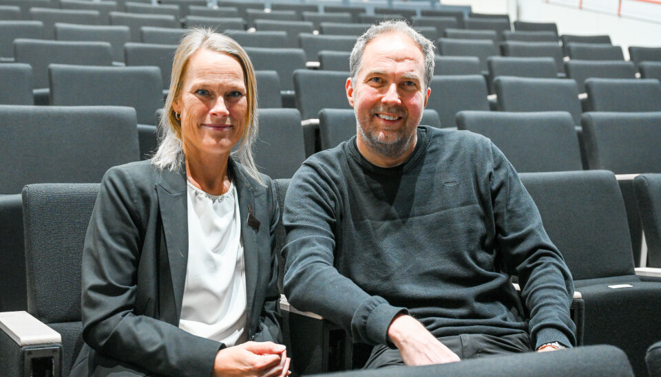 Fyller jämnt. Therese Winbladh, projektledare Västerås Kongress, och Conny Jonsson från arrangerande Camera Natura.