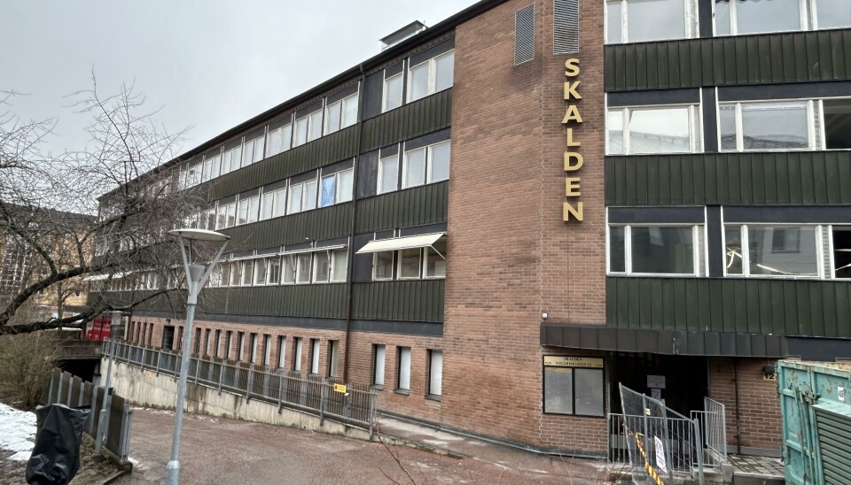 Kvarteret Skalden i centrala Västerås fortsätter att utvecklas. I veckan gavs bygglov för ett förslag som består av en ombyggnad av befintliga kontor och lokaler till 48 nya lägenheter på våningarna 3, 4 och 5 samt fasadändring i fastigheten Skalden 9.