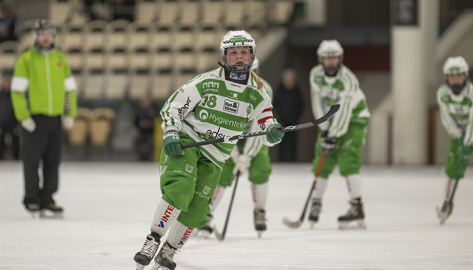 VSK-kaptenen Charlotte Selbekk får breddat ansvar i år med även en assisterande tränare-roll.