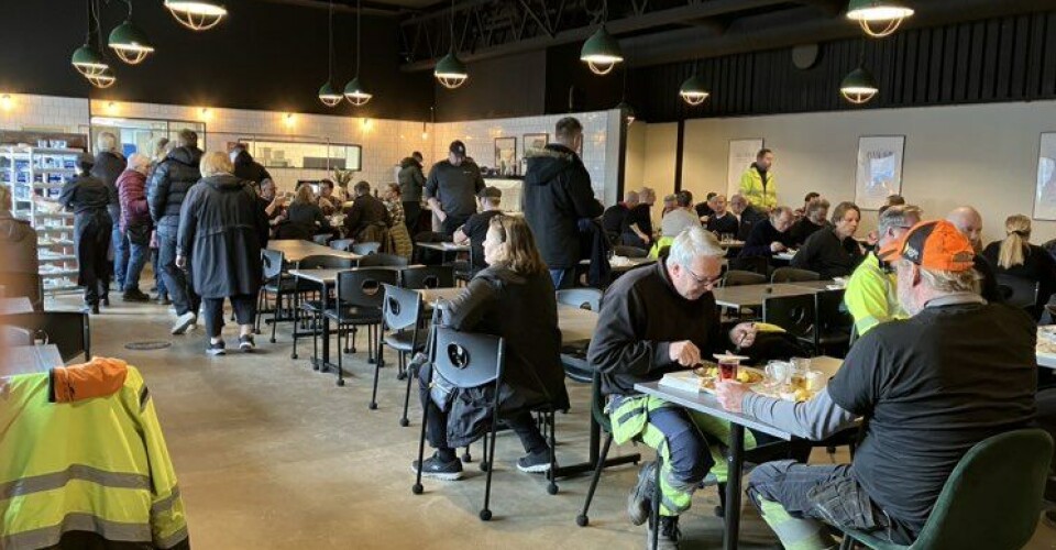 Välbesökt. Det är ofta fullsatt i matsalen hos Mickes Husman sedan flytten till Tunbytorp.