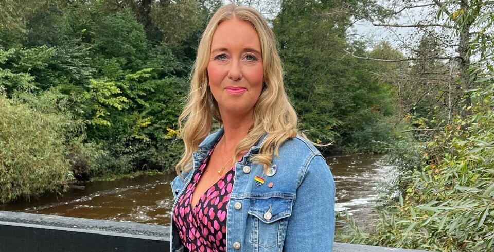 8 mars – Internationella kvinnodagen. 4:e teatern bjuder in till samtal med Västeråsförfattaren Jenny Freed om modet att lämna en våldsam relation.