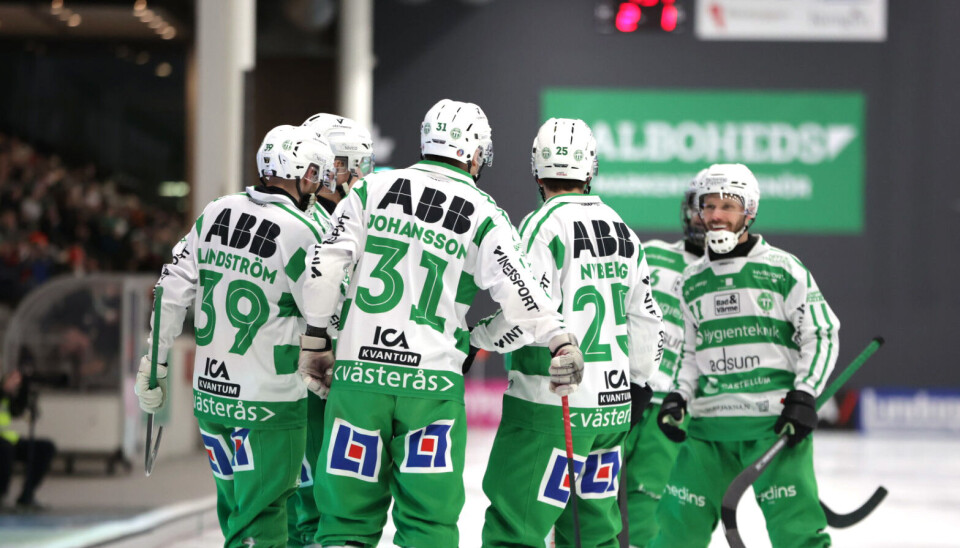 Gott om VSK-jubel i avgörande semifinalen mot Edsbyn på måndagskvällen inför över 4 000 åskådare.